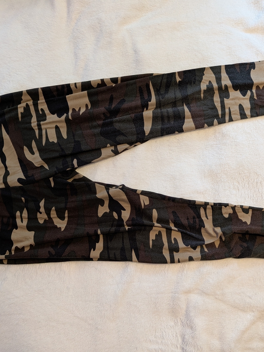 Camo Print Leggings - Black & Tan
